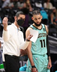 开云app官网-赛季第二负勇士再暴露问题，决胜阵容空间严重不够